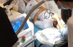 賽諾秀皮秒中國(guó)有幾臺(tái)？皮秒設(shè)備哪個(gè)品牌最好？國(guó)內(nèi)正規(guī)超皮秒機(jī)器